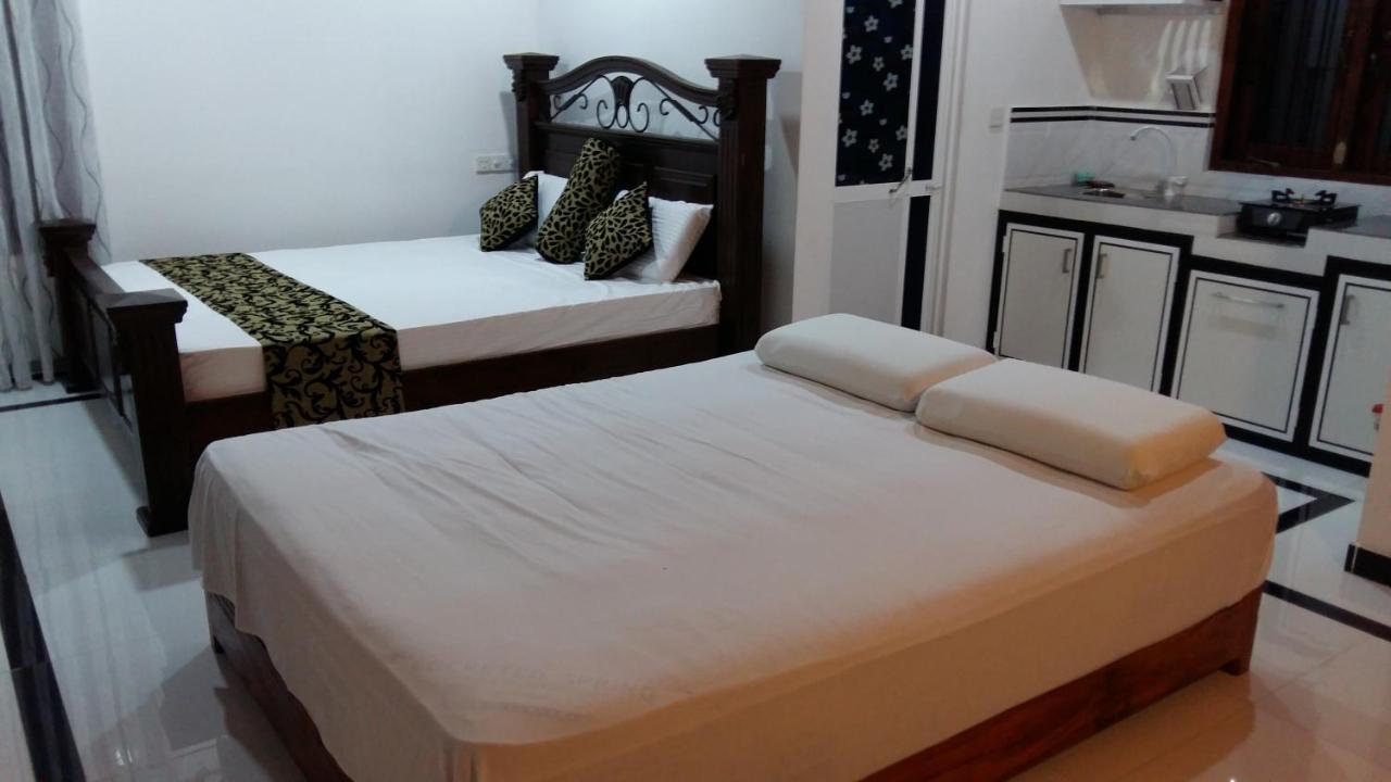 Happy Spring Guest Bed & Breakfast Mirissa Ngoại thất bức ảnh