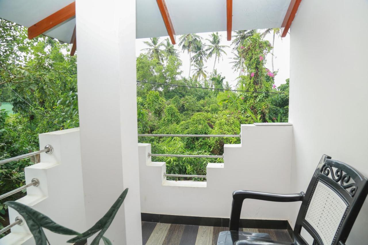 Happy Spring Guest Bed & Breakfast Mirissa Ngoại thất bức ảnh