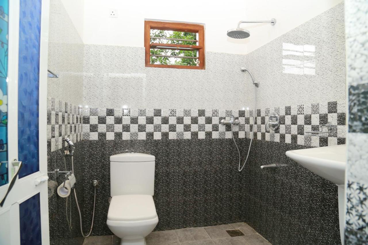 Happy Spring Guest Bed & Breakfast Mirissa Ngoại thất bức ảnh