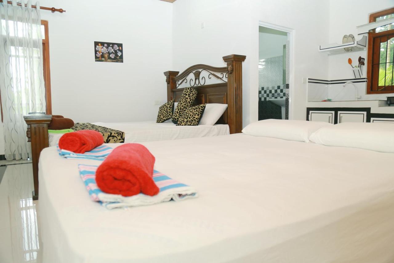 Happy Spring Guest Bed & Breakfast Mirissa Ngoại thất bức ảnh